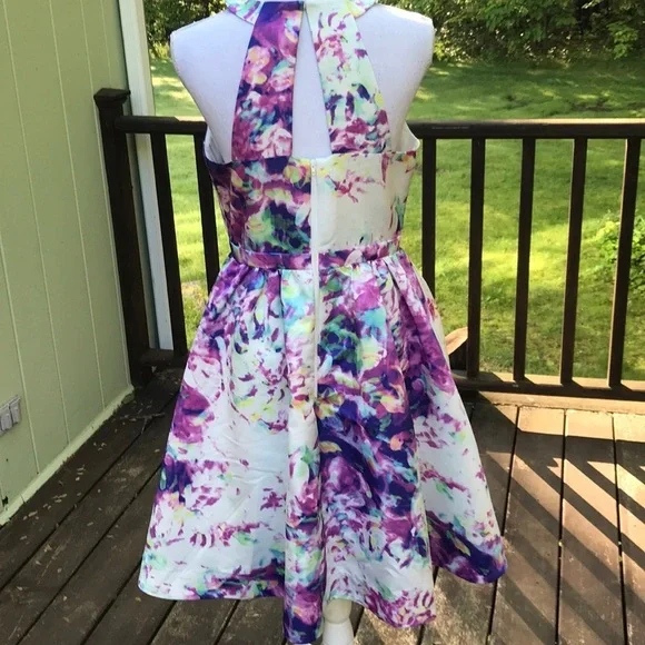 NWT! Parker size 8, white multi halter dress - Picture 4 of 8